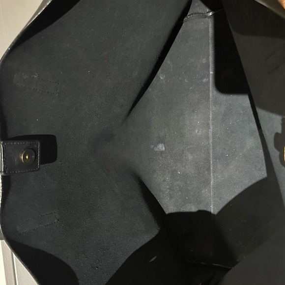 ❌ SOLD ❌ YSL Tote - Black Saint Laurent Leather Tote Bag - Picture 6 of 10